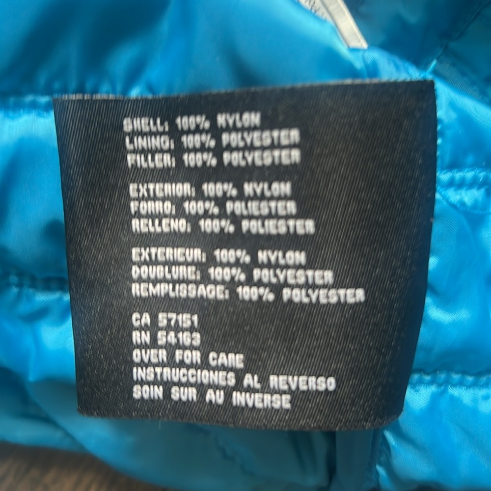 Guess Women’s Puffer Jacket In Bright Blue- Minor Flaws And Stains - Picture 7 of 7